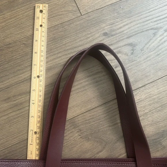 Rachel Zoe Deep Wine/Maroon Leather Tote Bag with Minimalist Design - Picture 3 of 7